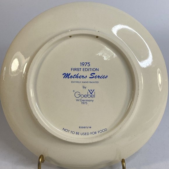 Goebel 1975 Mother Series Plate Signed Hand Painted Relief Bunny Rabbit Hummel - Picture 14 of 16